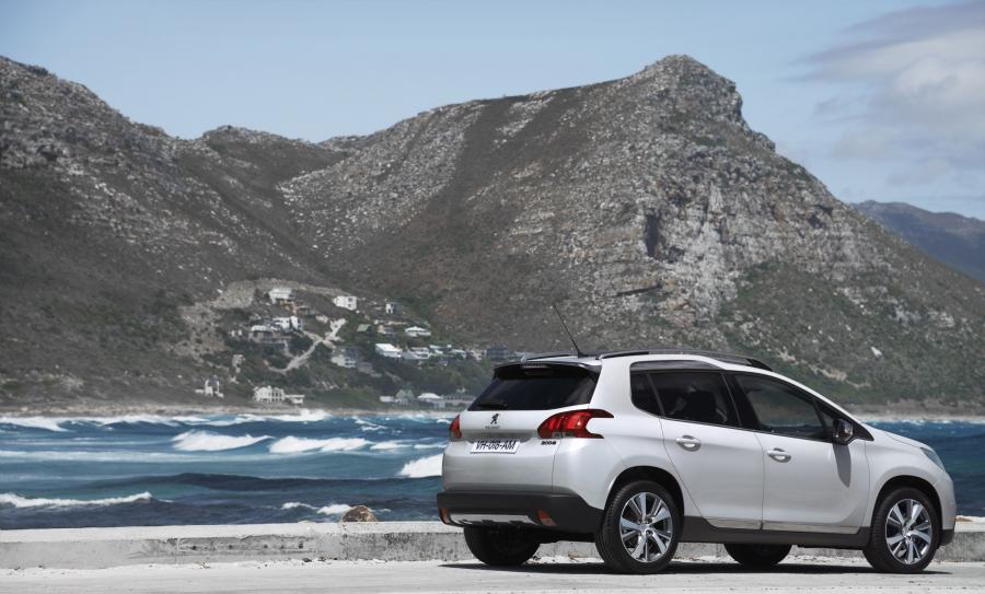  Peugeot 2008 2013 года  (фото 24 из 51)